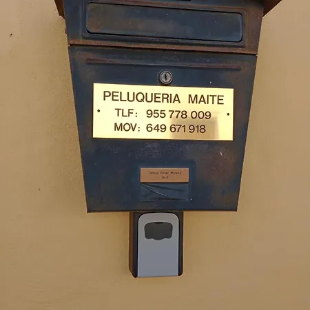 Cerca De Sevilla, Aerodromo, Bosque Suspendido